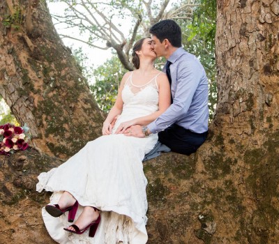 capture-it-tree-couple